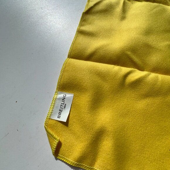 #139 BREITLING EMBOSSED CLEANING CLOTH  WATCH CLEANING CLOTH - Picture 9 of 14